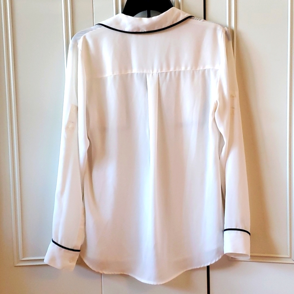 Express White Portofino Shirt With Long Sleeve Roll Tab Button Down Collar VNeck - Picture 2 of 3